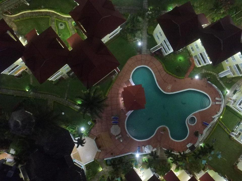 River Side Apt 9 @ Mystic Ridge. Ocho Rios Exteriör bild