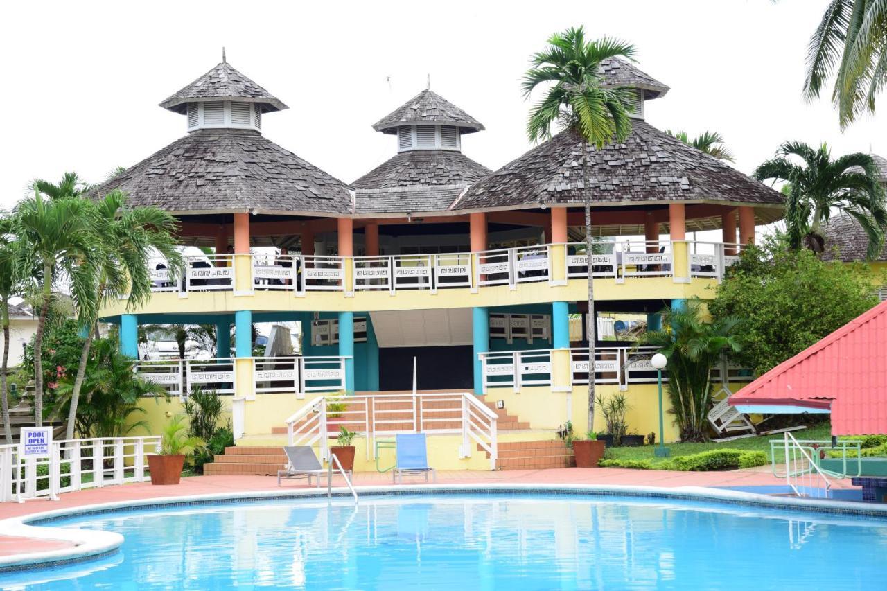 River Side Apt 9 @ Mystic Ridge. Ocho Rios Exteriör bild